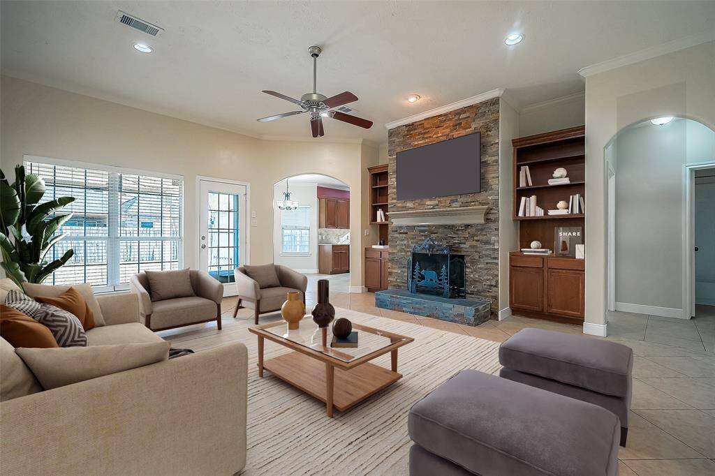 Welcome home! (Pic is digitally staged to show potential)