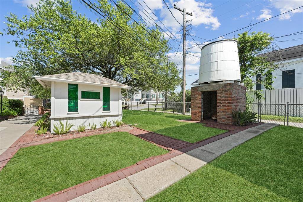 Property Image 37