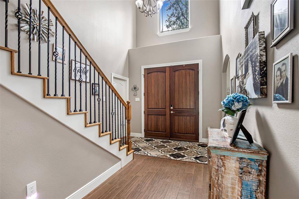 Grand foyer.