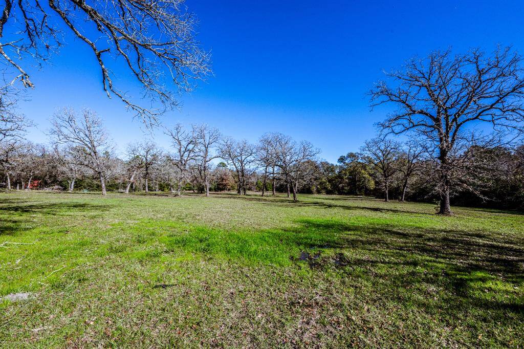 Prime equestrian land featuring ample space for pasture, a riding arena, roping pen, and barn. Perfect for the dedicated horse enthusiast.