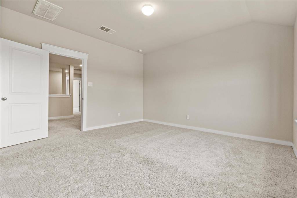 Vacant before staging.