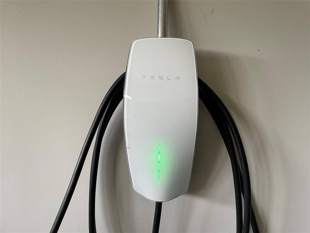 Tesla fast charger