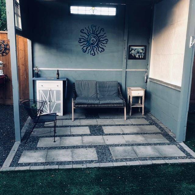 Privacy outdoor lounge