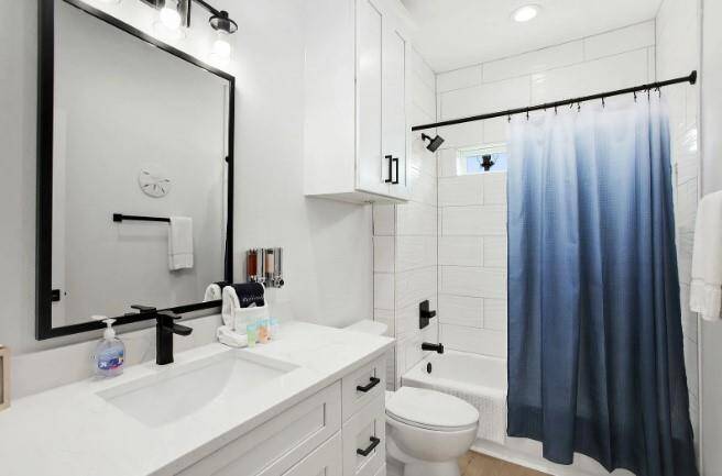 Secondary bathroom
