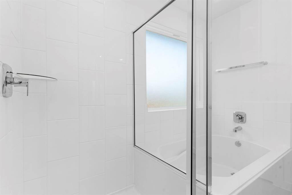 *Images and 3D tour are for illustration only and options may vary from home as built.