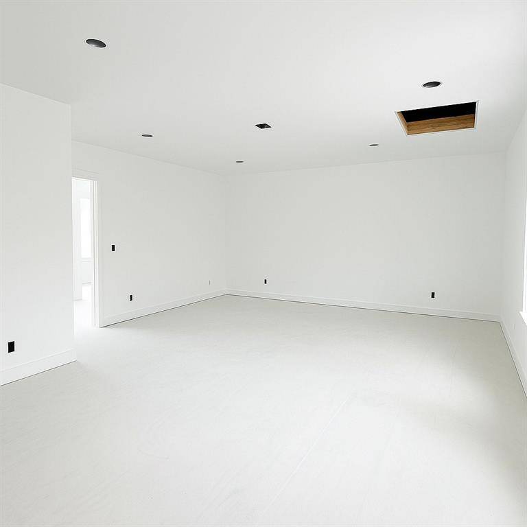 UPSTAIRS LIVING ROOM
