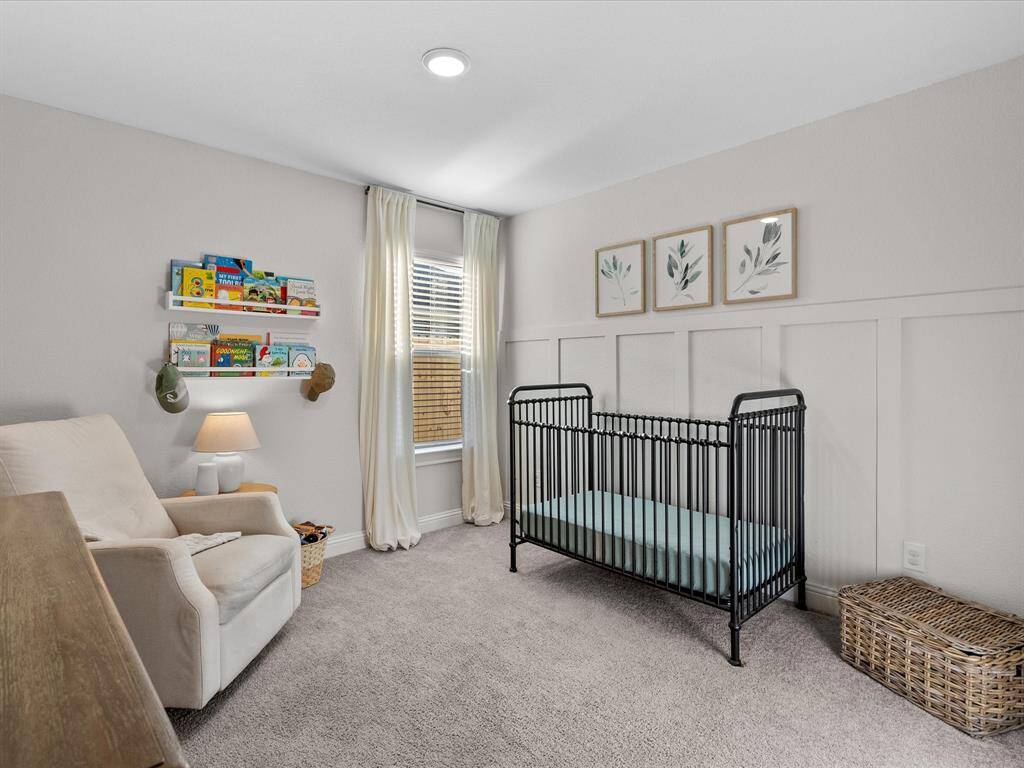 Guest room or office?