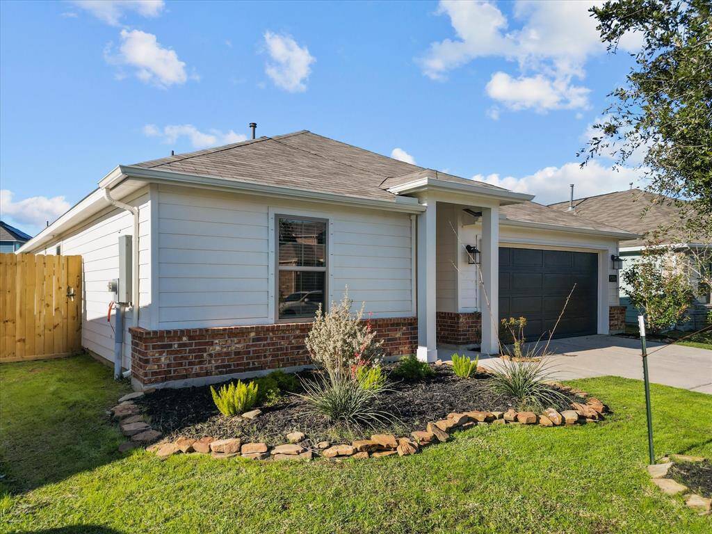Great curb appeal!