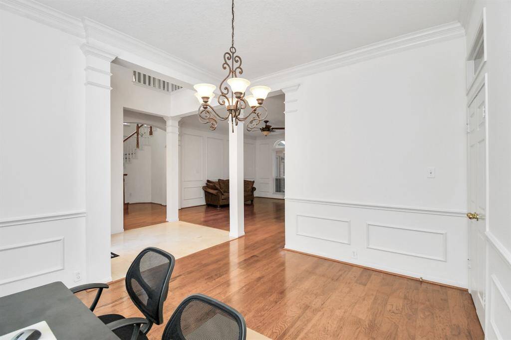 Dining room.  Notice the millwork!