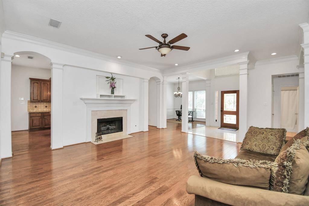 Spacious living room with gas log fireplace!