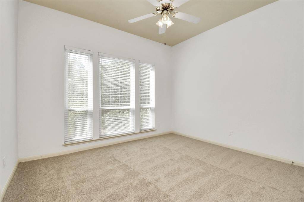 2nd primary bedroom downstairs!