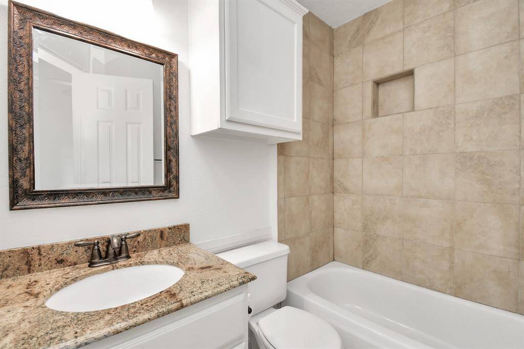 3rd bedroom has this ensuite bathroom!