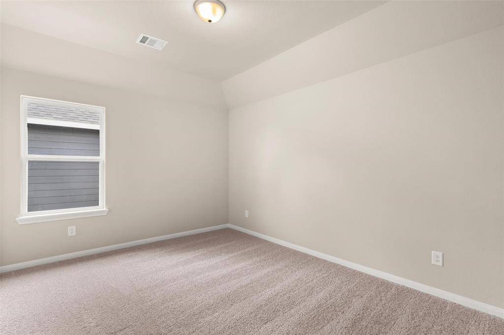 Note: Sample product photo. Actual exterior and interior selections may vary by homesite.