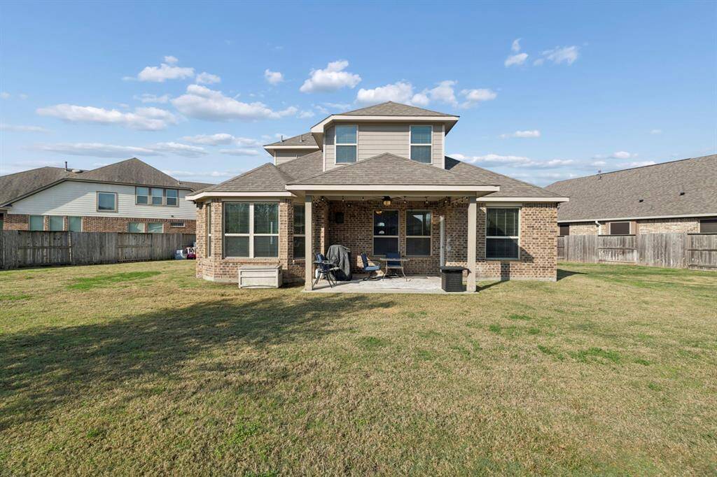 Spacious Backyard