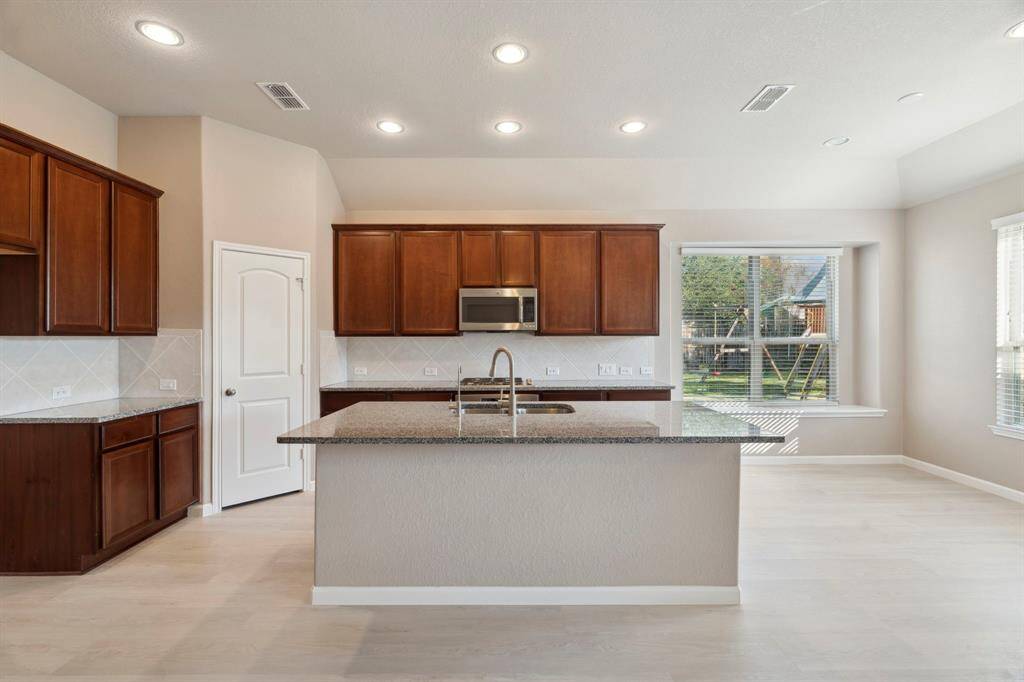 Open Kitchen