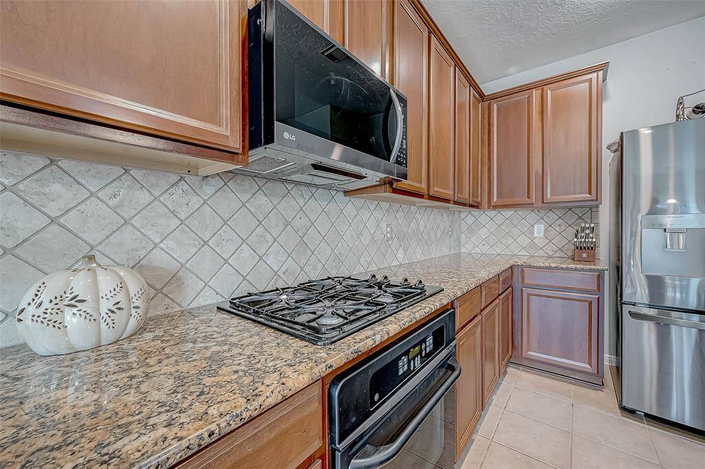 gas range with built in microwave