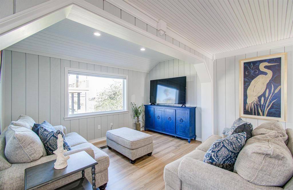 Vaulted ceilings