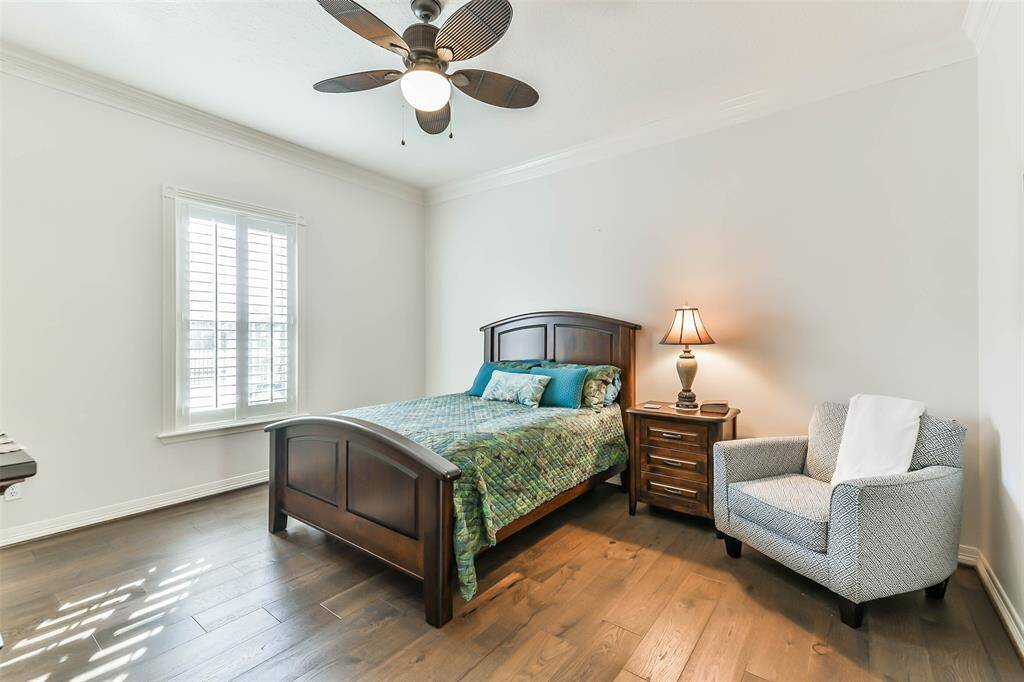 Main house primary bedroom