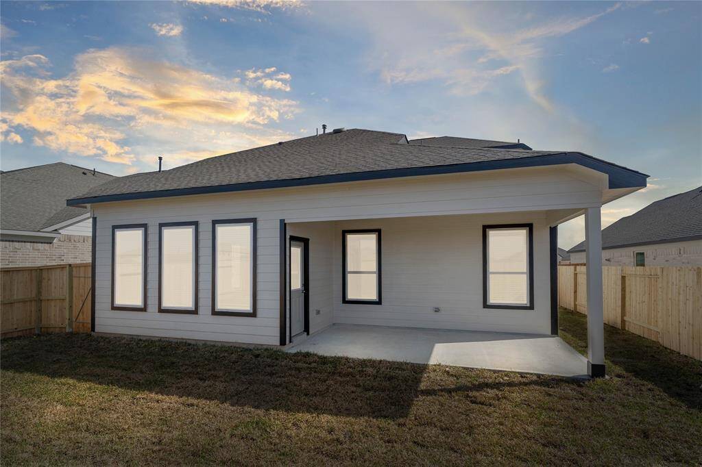 This backyard is enjoyable for everyone! From pets playing, kids jumping on the trampoline, or even having a garden, this amazing backyard provides space for endless activities for the whole family!