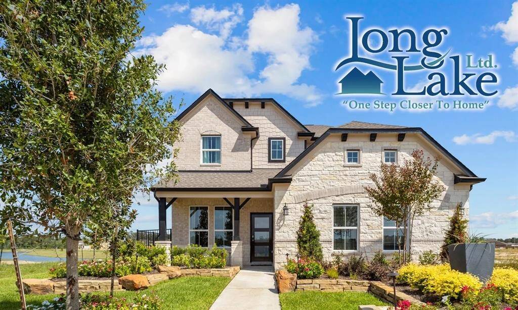 Welcome home to 714 Yard Master Trail located in Huntington Place and zoned to Fort Bend ISD. NOTE: This photo is for illustrative purposes only and is not to be considered an exact replica of the finished home. Rendering does not match the finished product in terms of features, colors, landscaping, etc. Pricing, specifications, square footage and materials are subject to change at any time and without notice.
