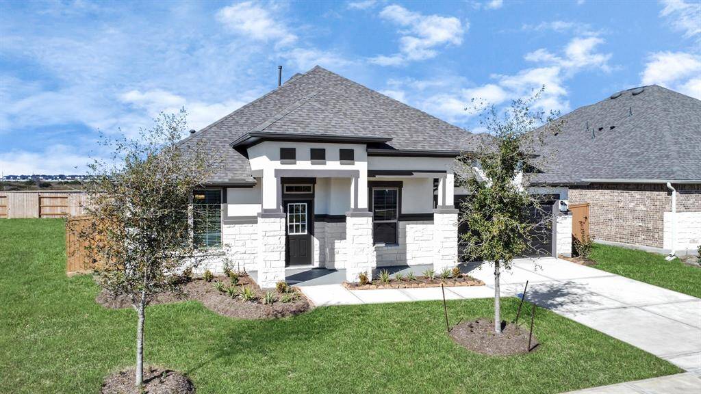 Nestled on a serene lot,this charming home offers a tranquilretreat from the hustle and bustle.