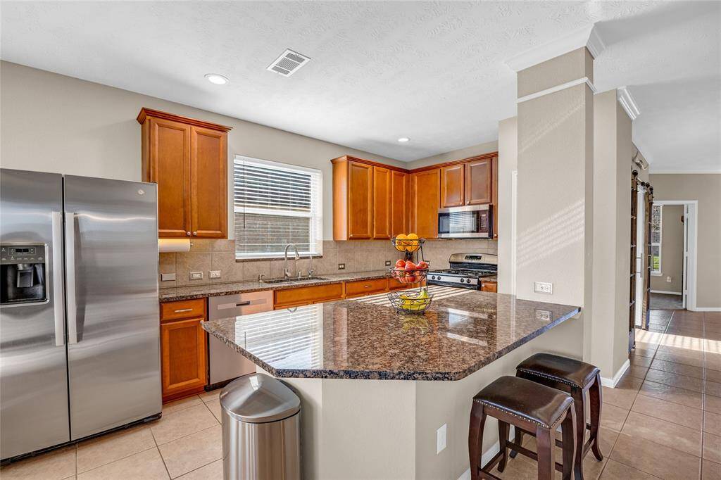Beautifully updated kitchen!
