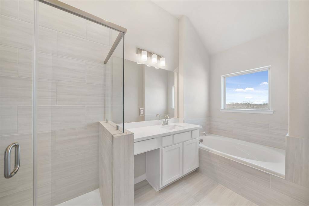 Bedroom 3 bath