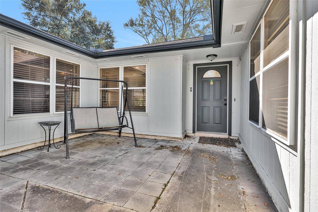 Entryway courtyard.