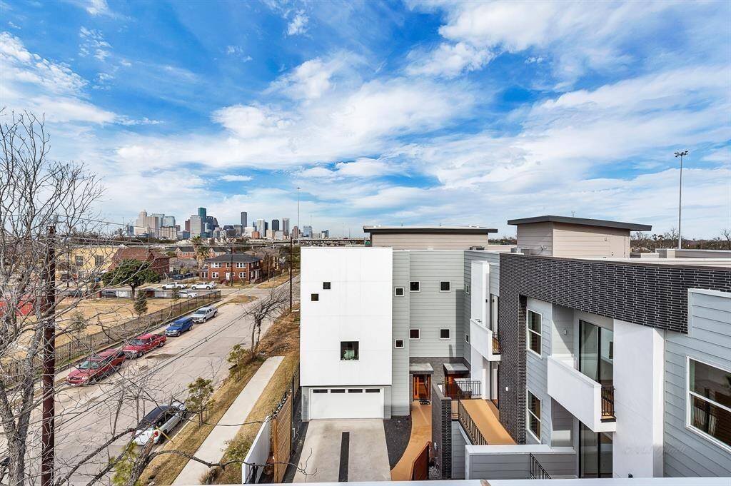 Great rooftop terrace views!