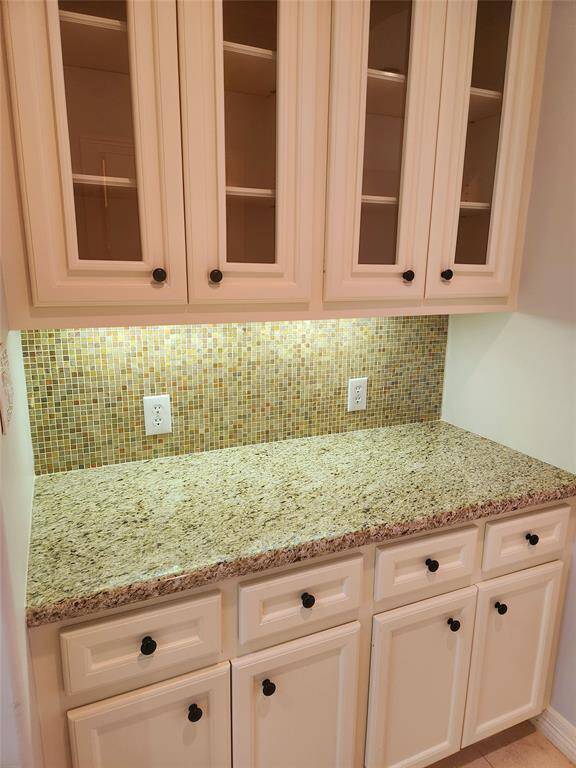 Butler's pantry area.