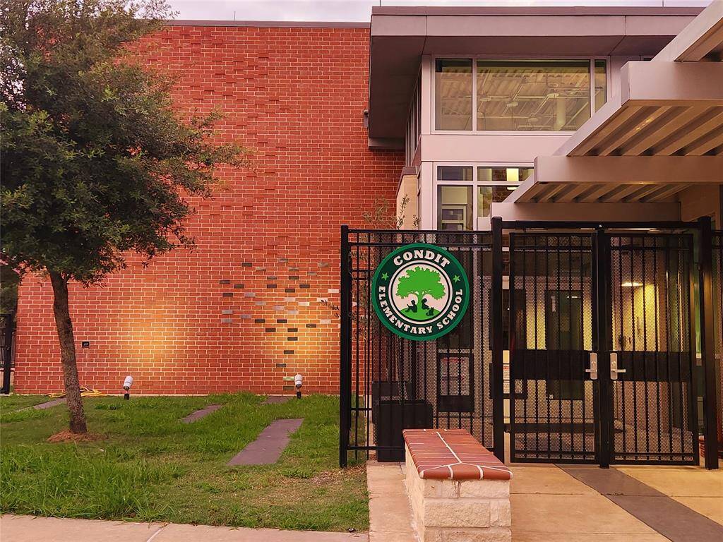 This home is zoned to some great schools including the highly coveted Condit Elementary School.
