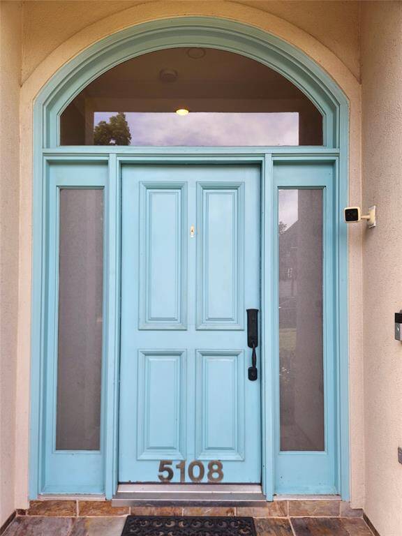 Welcome home to 5108 Beech Street in Bellaire, TX 77401!