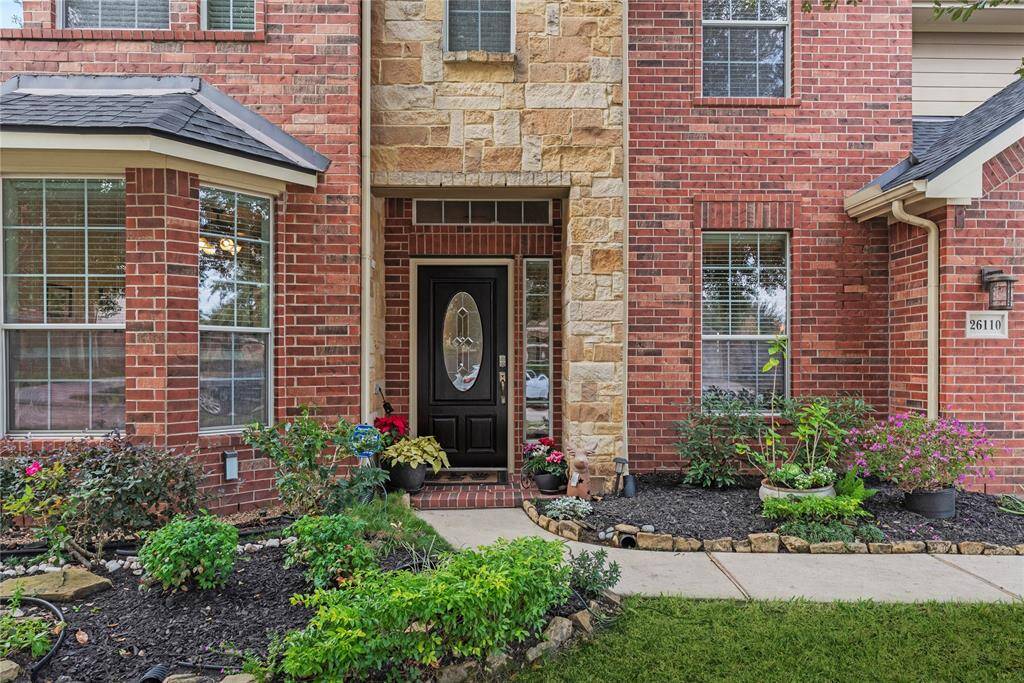 No matter the style or design, the inviting fireplace becomes a focal point that anchors the room and invites people to gather and linger, making it a cherished feature of the living area.