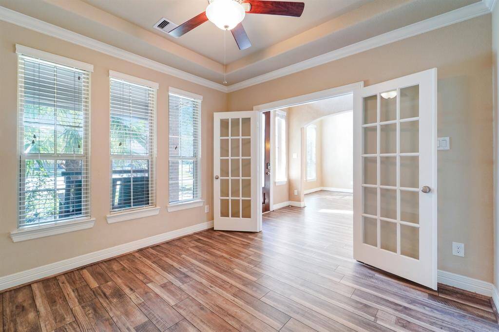 Office Space with double doors for privacy