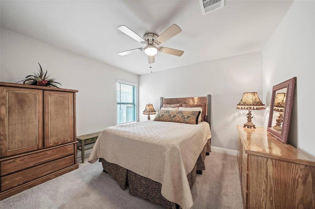 Each room has plenty of room for all of your furniture.