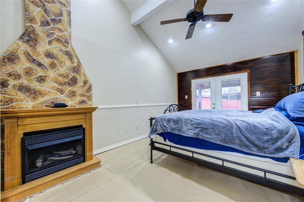 Bedroom/Office