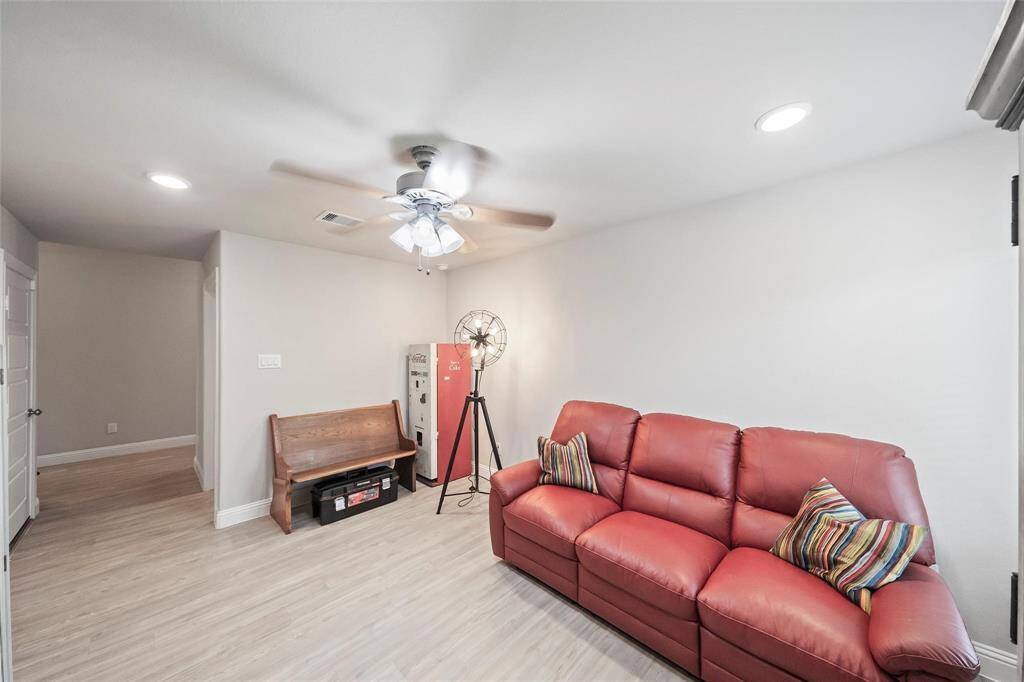 Plenty of space to make this flex space yours.