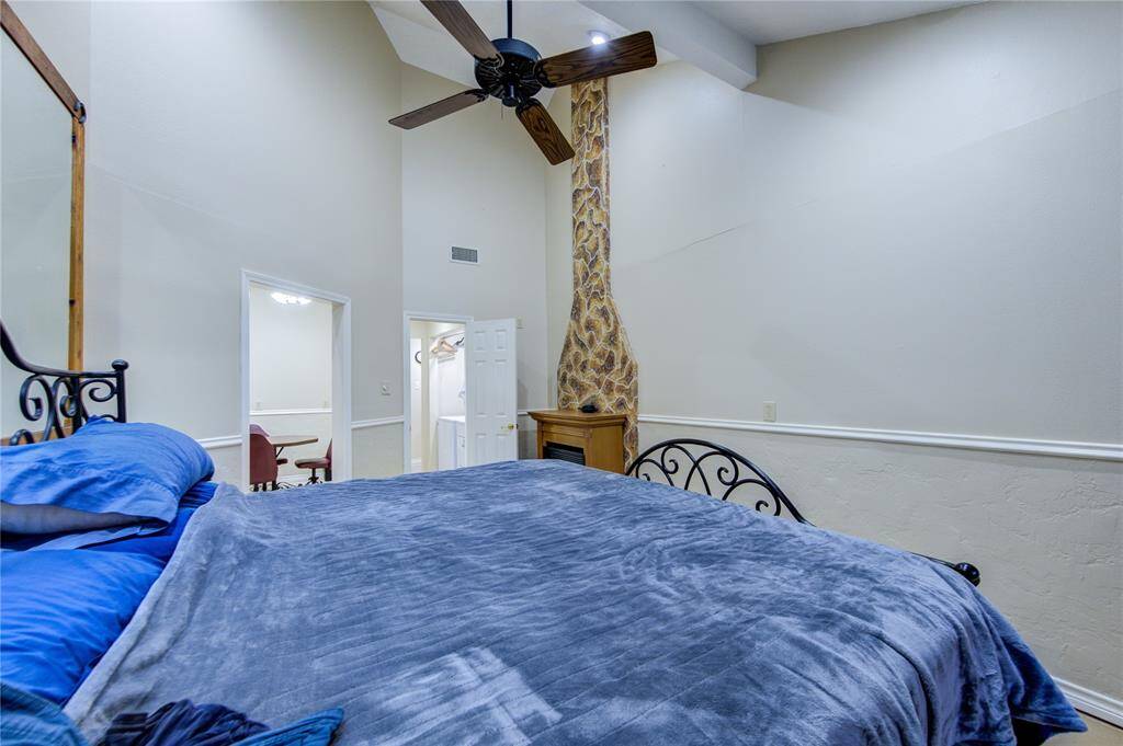 Bedroom/Office
