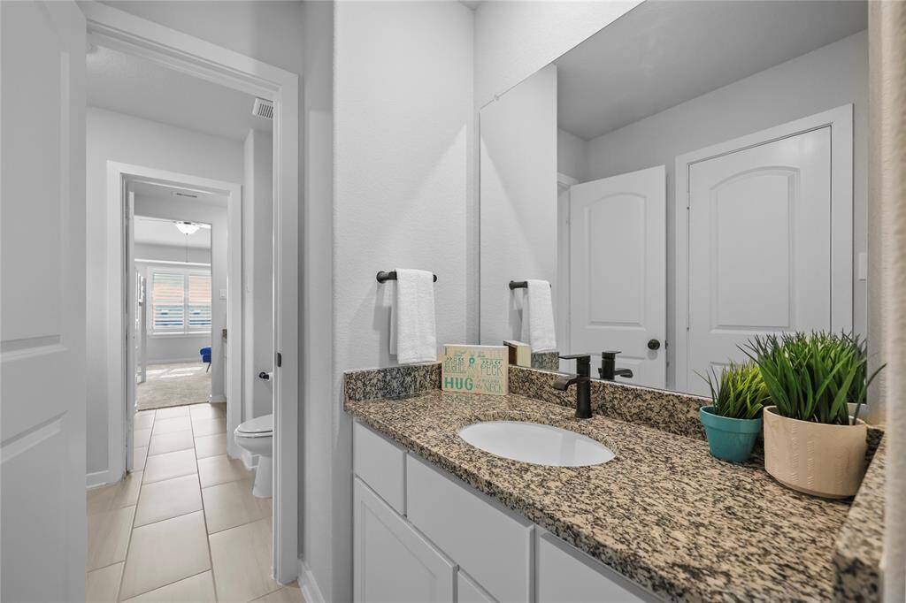Bedroom 4's private vanity.