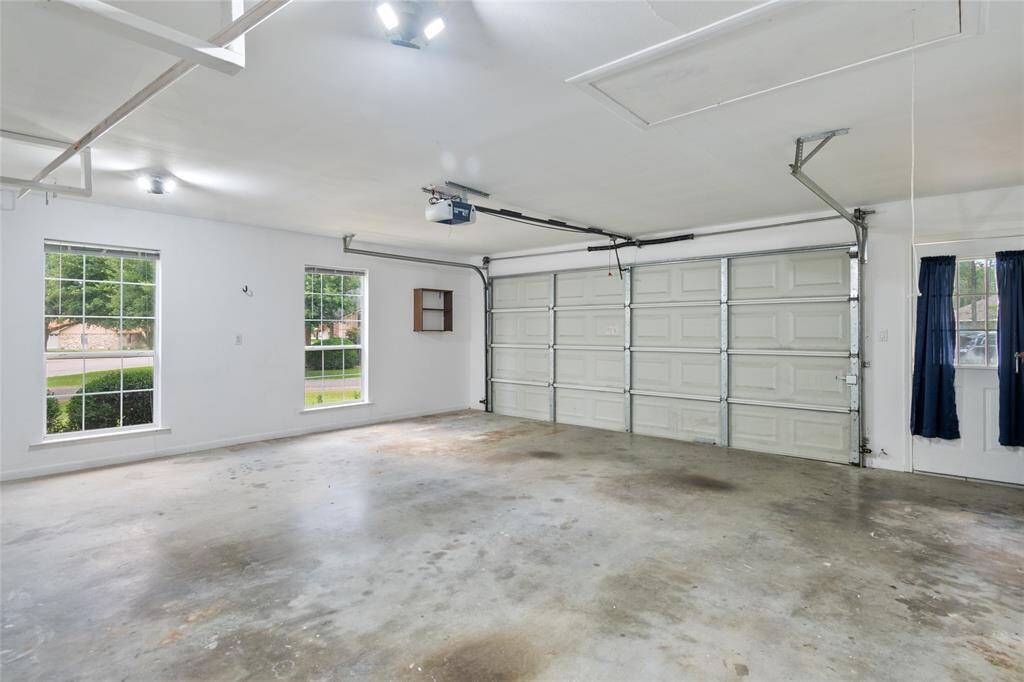 Oversized Garage with Side Door entry