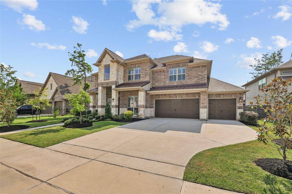 This semi custom J Patrick home features a three-car garage and sits on a CULDESAC lot just under 1/4 of an acre.
