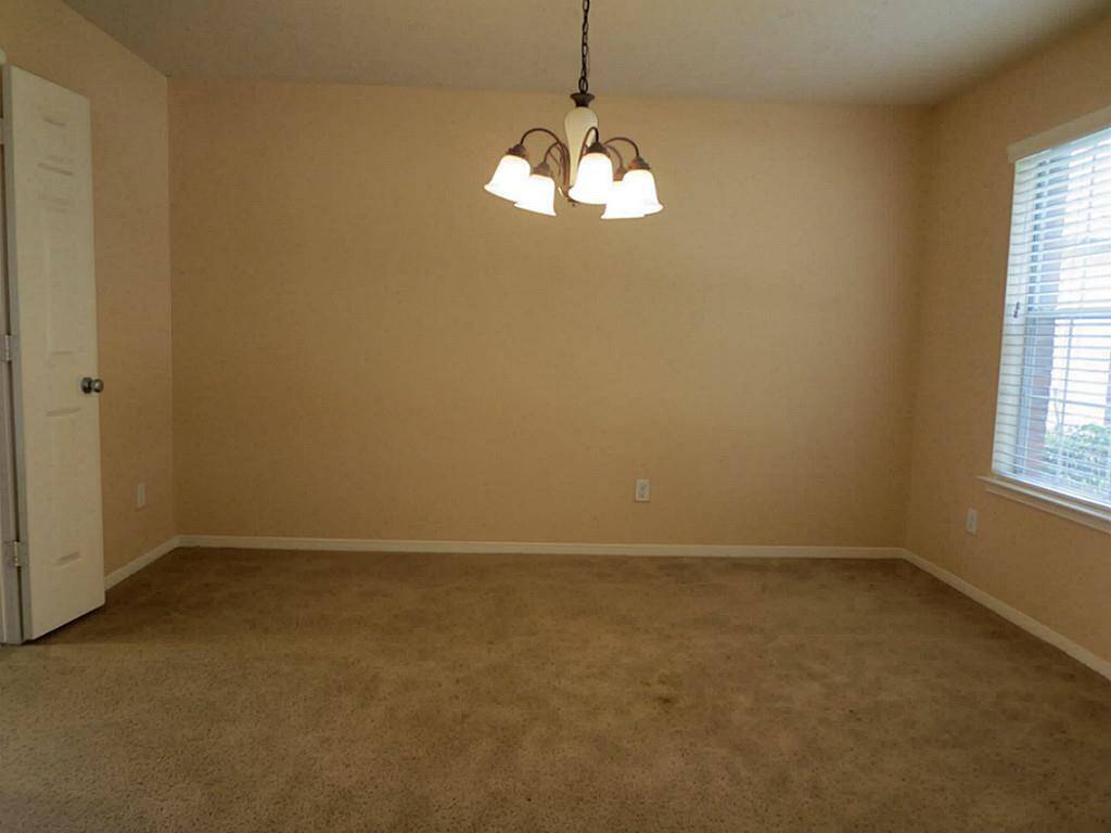 Formal dining room