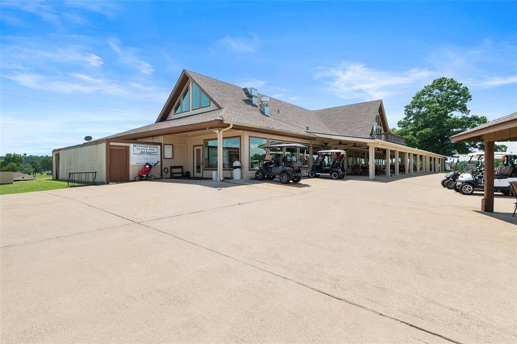 Golf, swimming, tennis, pickle ball, Marina, social events, dining, and so much more!