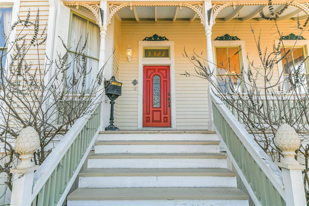 History offers several explanations for the meaning of a red door on a home of this age. One common implication is as a "welcome" sign for weary horse & buggy travelers to spend the night and another meaning was to signal that the home's mortgage had been paid in full.