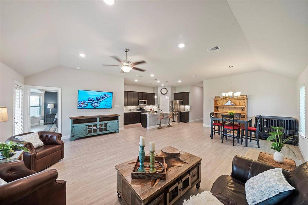 The perfect space for family gatherings!