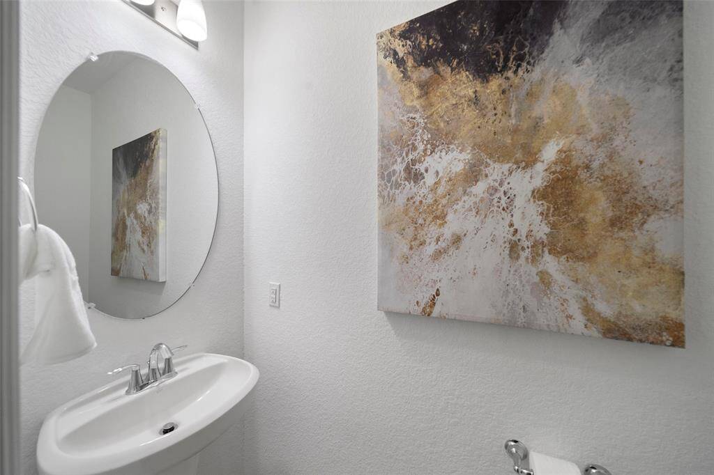 Stylish guest bath on the main level!