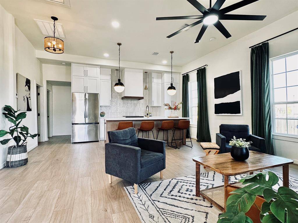 View as you enter the home.