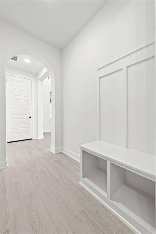Representative photo. Home under construction. Design selections and colors may vary.