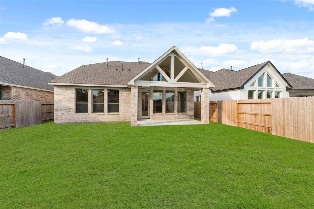 Representative photo. Home under construction. Design selections and colors may vary.