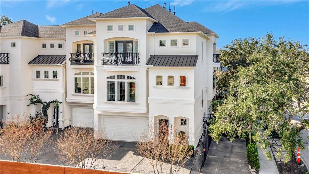 This stunning home seamlessly blends elegance and modern convenience, offering an exceptional lifestyle.